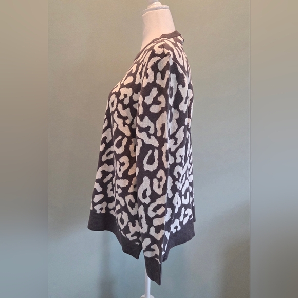 Lane Bryant Animal Print Sweater - Picture 3 of 8